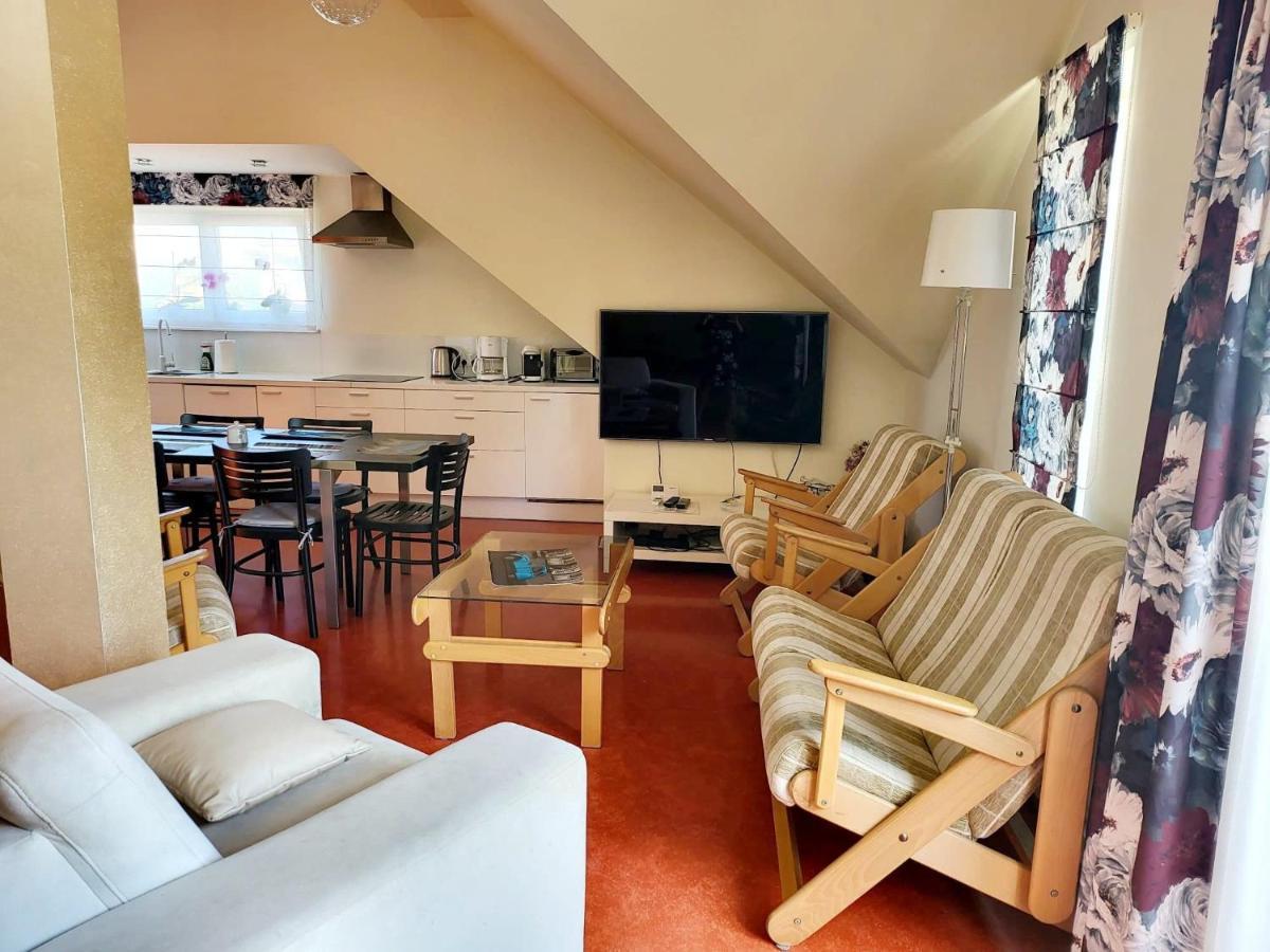 Apartament Nina Skoczów Exteriör bild