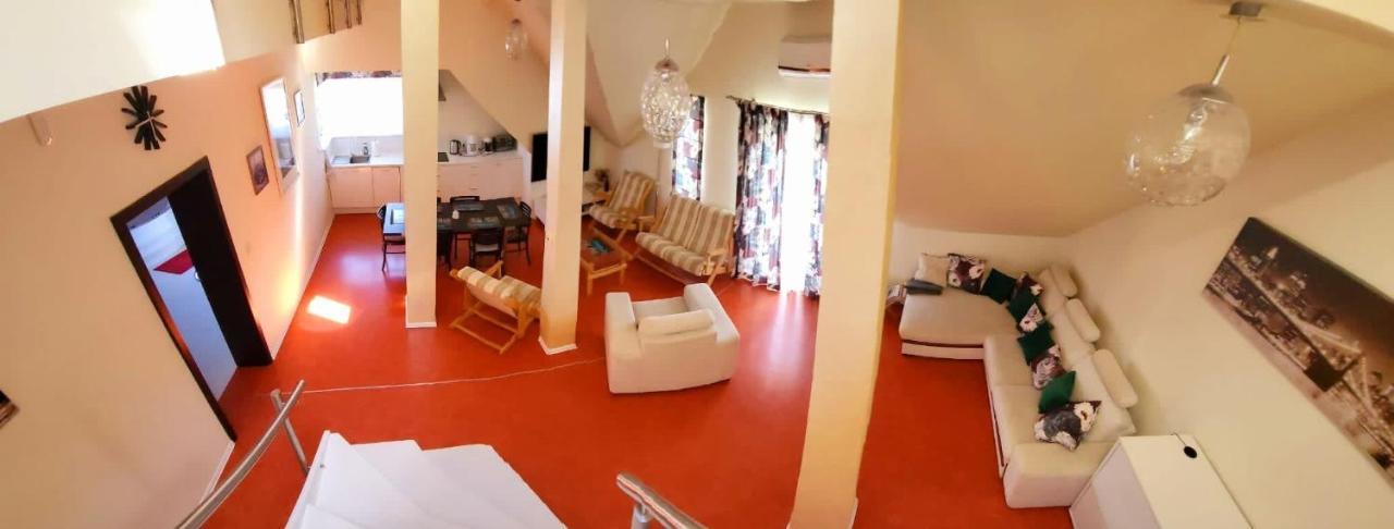 Apartament Nina Skoczów Exteriör bild